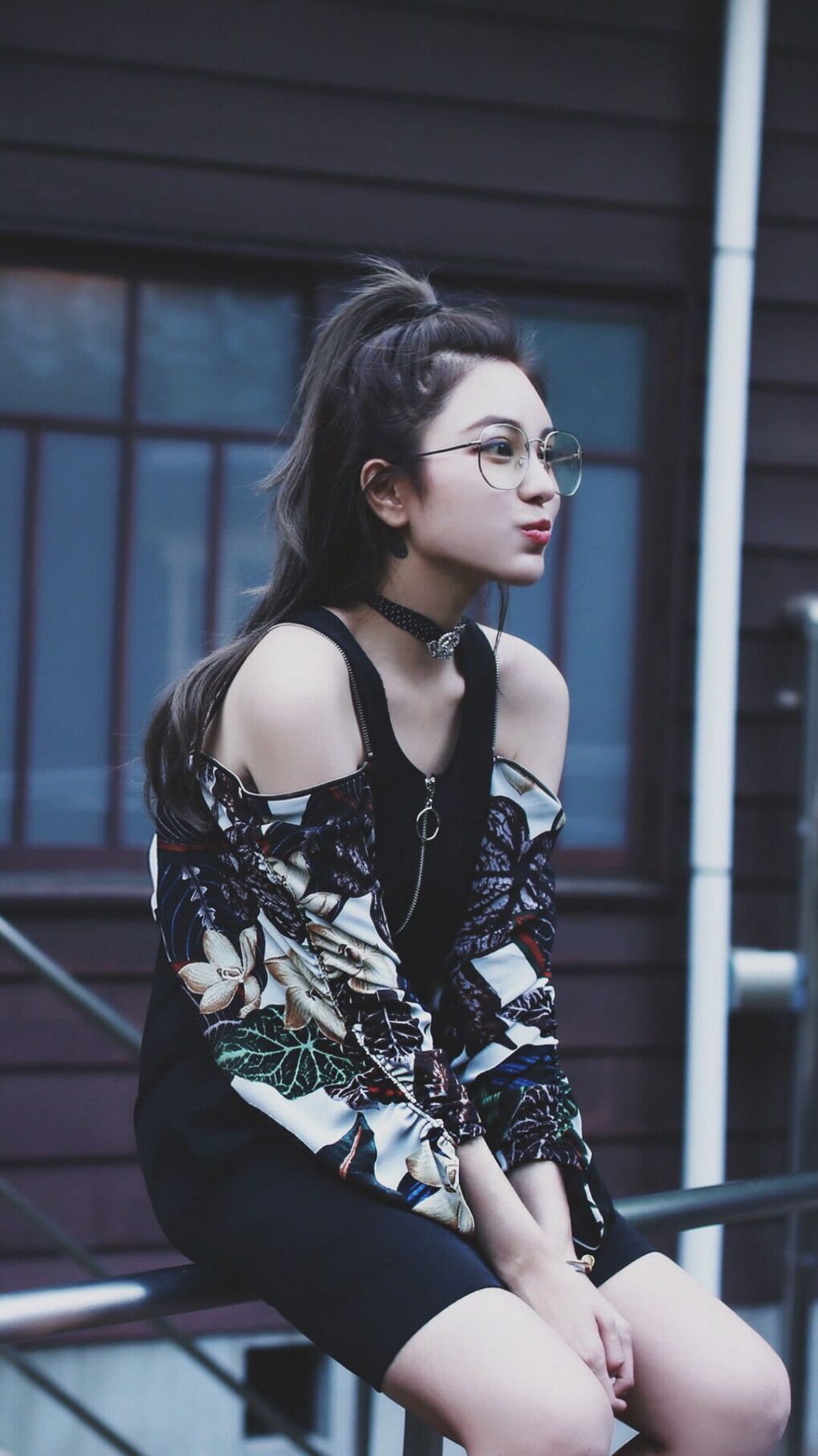 中澳接力赛后互相致意展风度,中澳之间