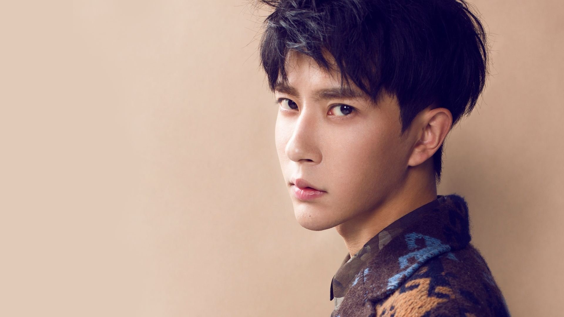 亚洲杯国足爆冷 球迷态度出现分歧，国足亚洲杯出线网易