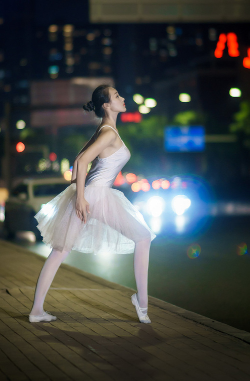 德甲极速攻防：快节奏比赛令人欲罢不能，德甲直播极速体育